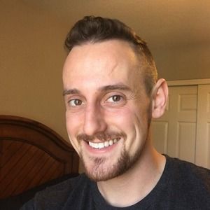 Meet your Posher, Derek